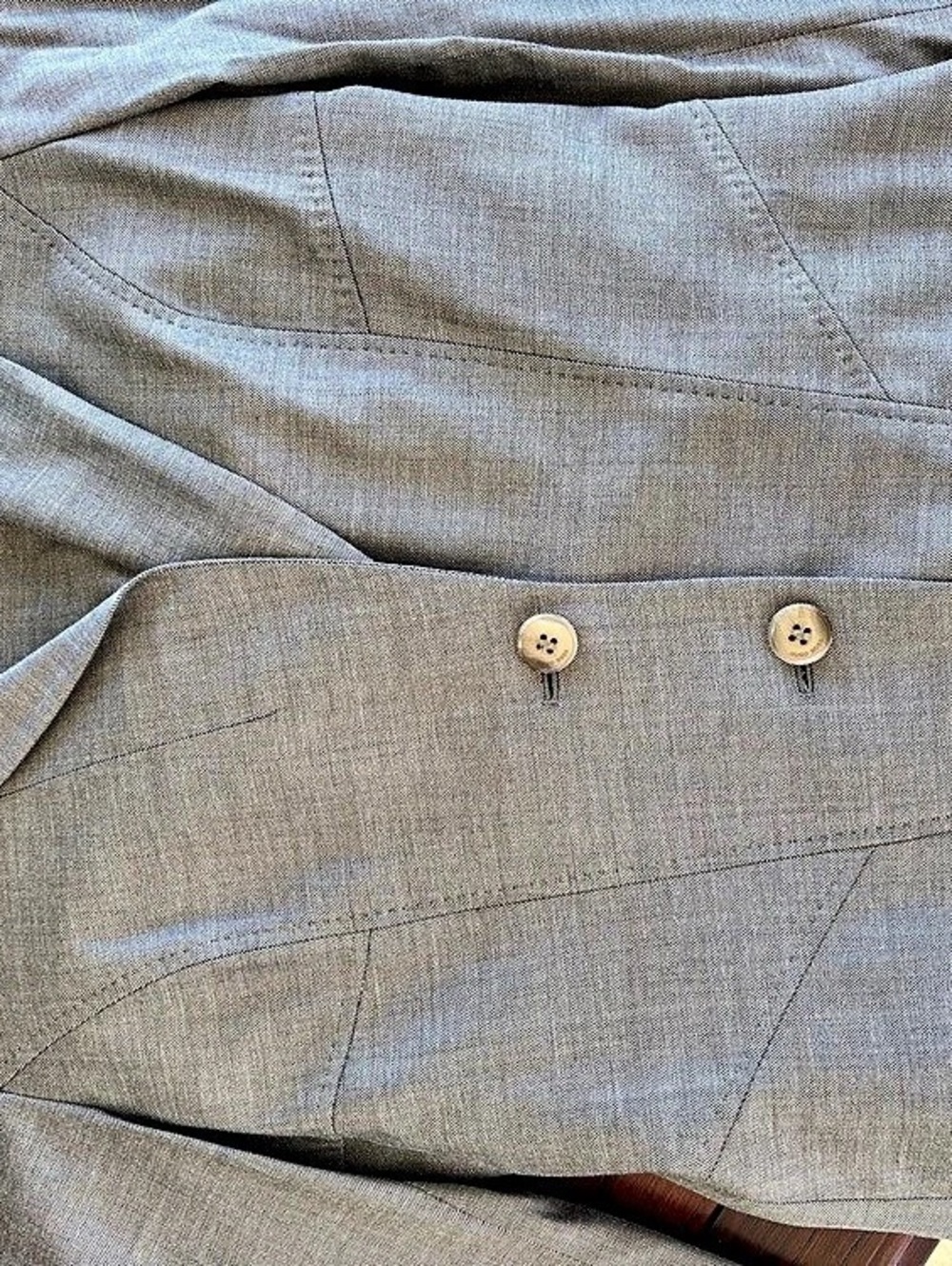 Hugo Boss Women’s Gray Sport Coat and trousers. Like New, worn once.